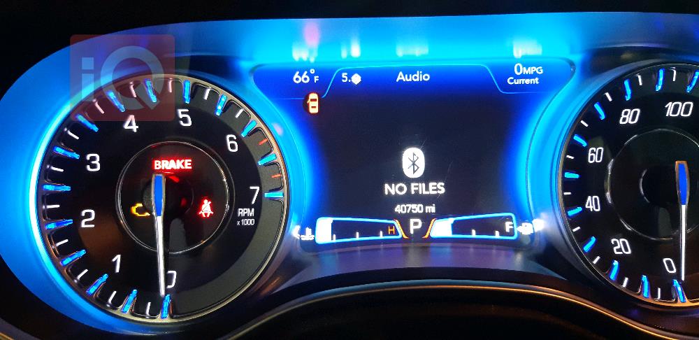 کرایسلەر 300